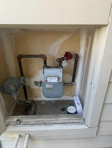 Seismic shutoff valve installation in the East Bay by Villa Plumbing.